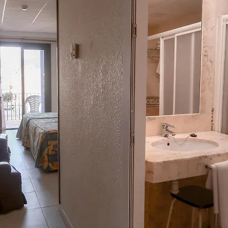 Hotel Marian Platja Roses
