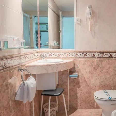 Marian Platja 3* רוזס